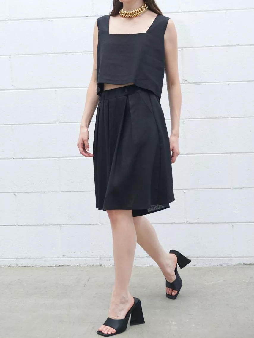 🇮🇹義大利製-黑色中腰鬆緊腰頭及膝褲裙