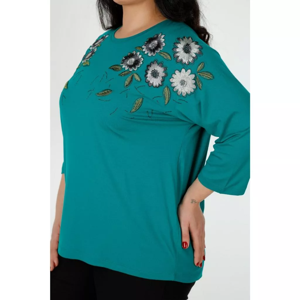 土耳其KAZEE-湖泊綠肩繡花七分袖上衣-大尺碼