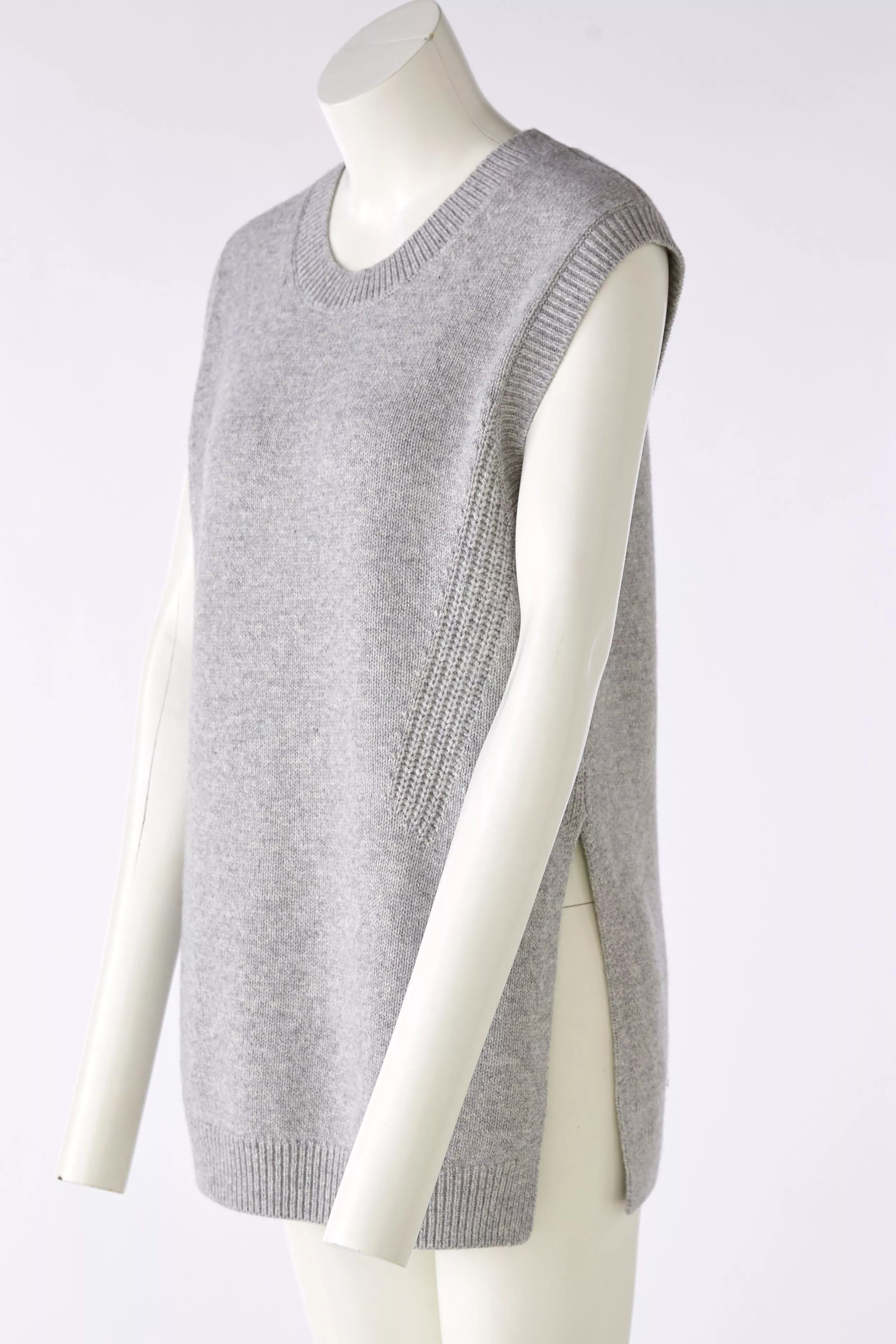 德國Oui-素面無袖長版羊毛針織背心