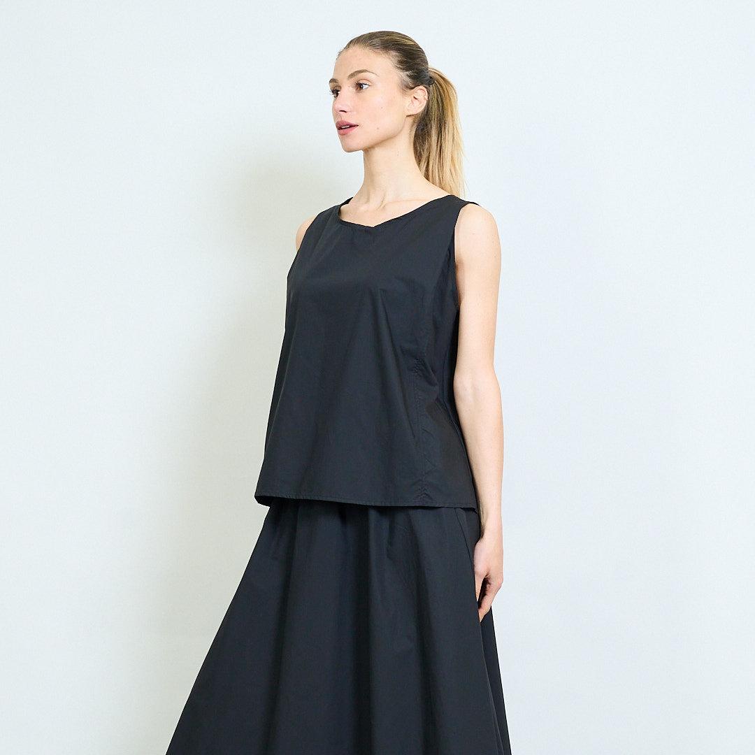 義大利品牌GIOYA & CO-黑色後背帶寬鬆無袖上衣