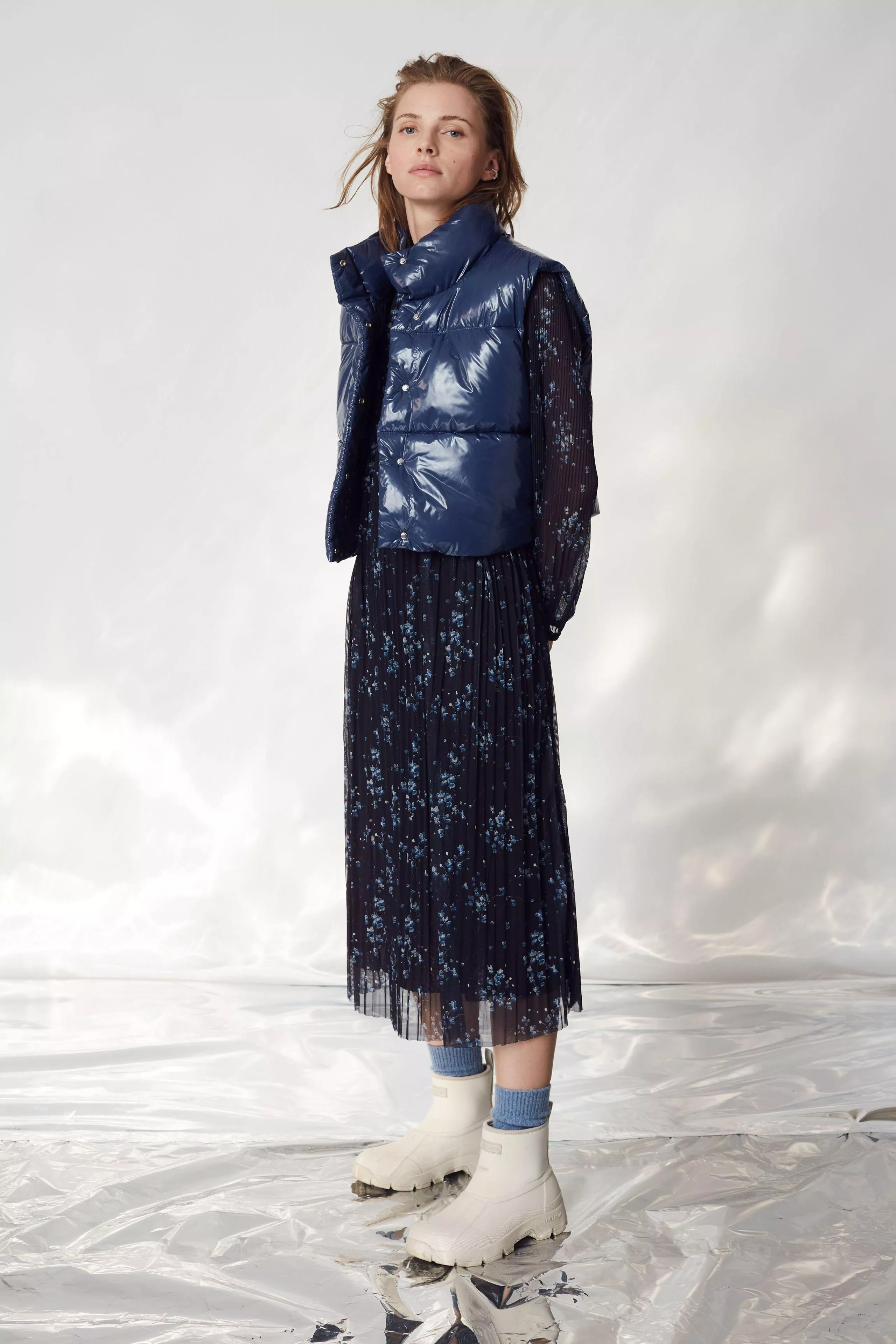 德國Oui-深藍小碎花百褶長袖洋裝