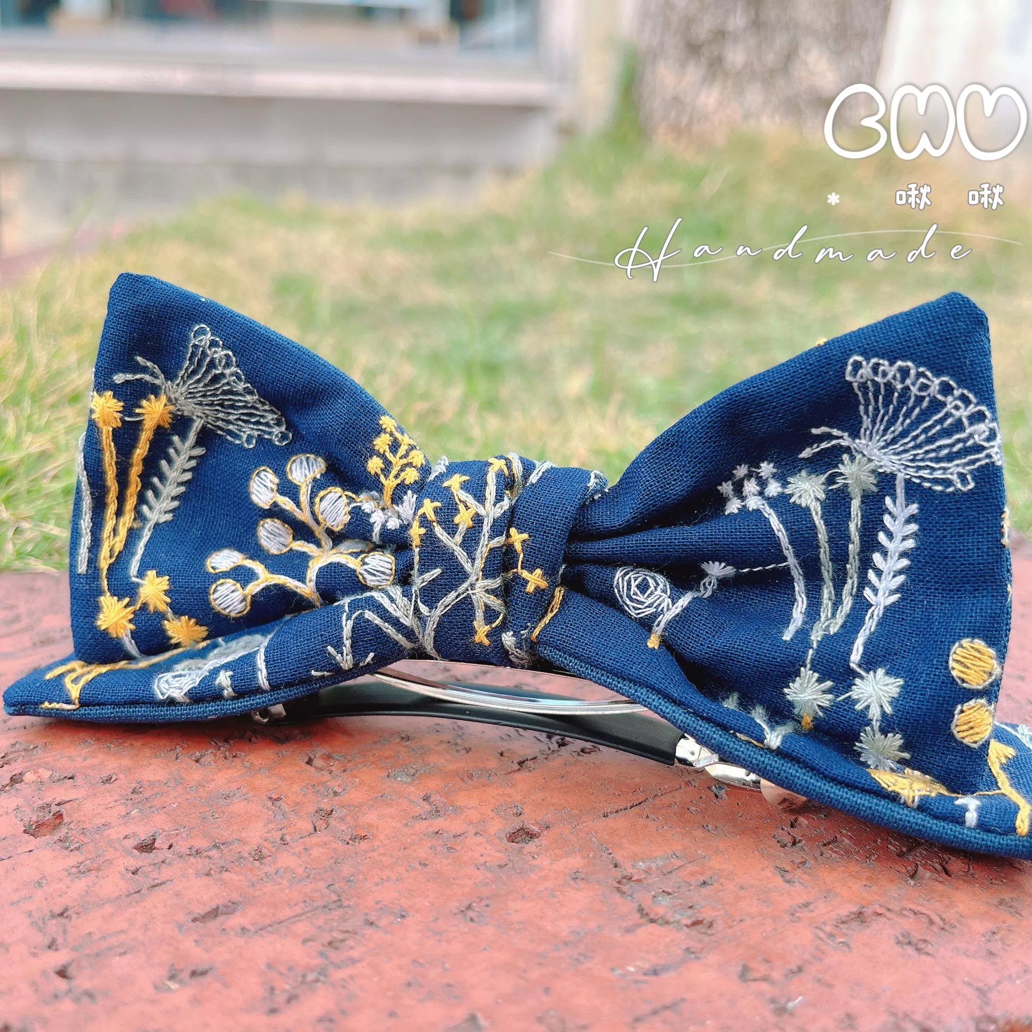刺繡蝴蝶🦋｜立體啾啾彈簧髮夾