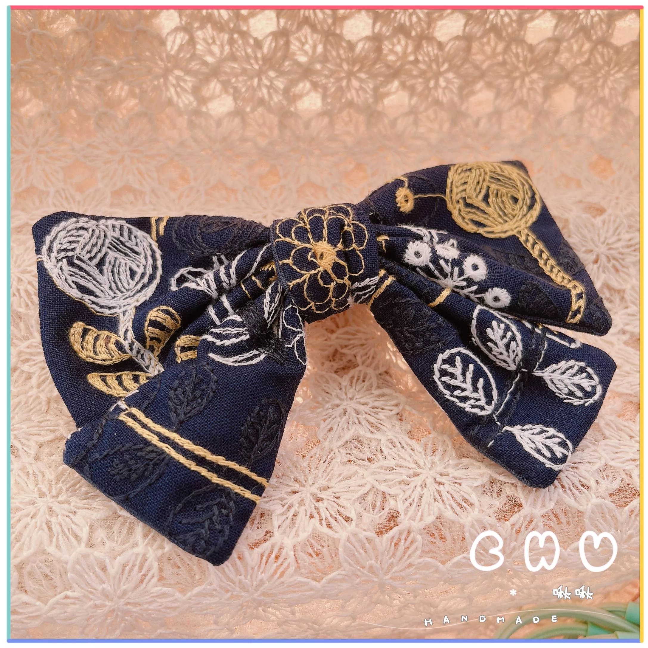 刺繡款｜深藍色-花｜啾啾 彈簧夾