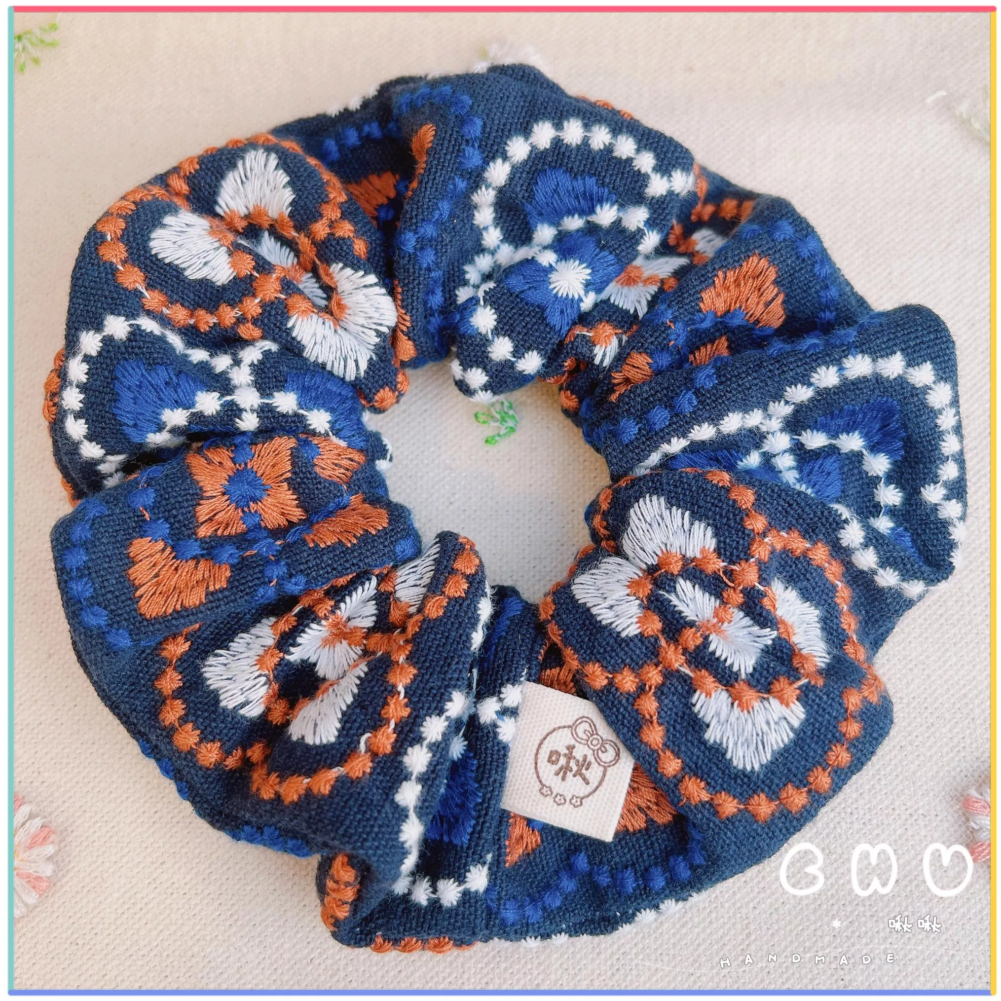 刺繡款｜花磚 (深藍色)｜大腸圈圈