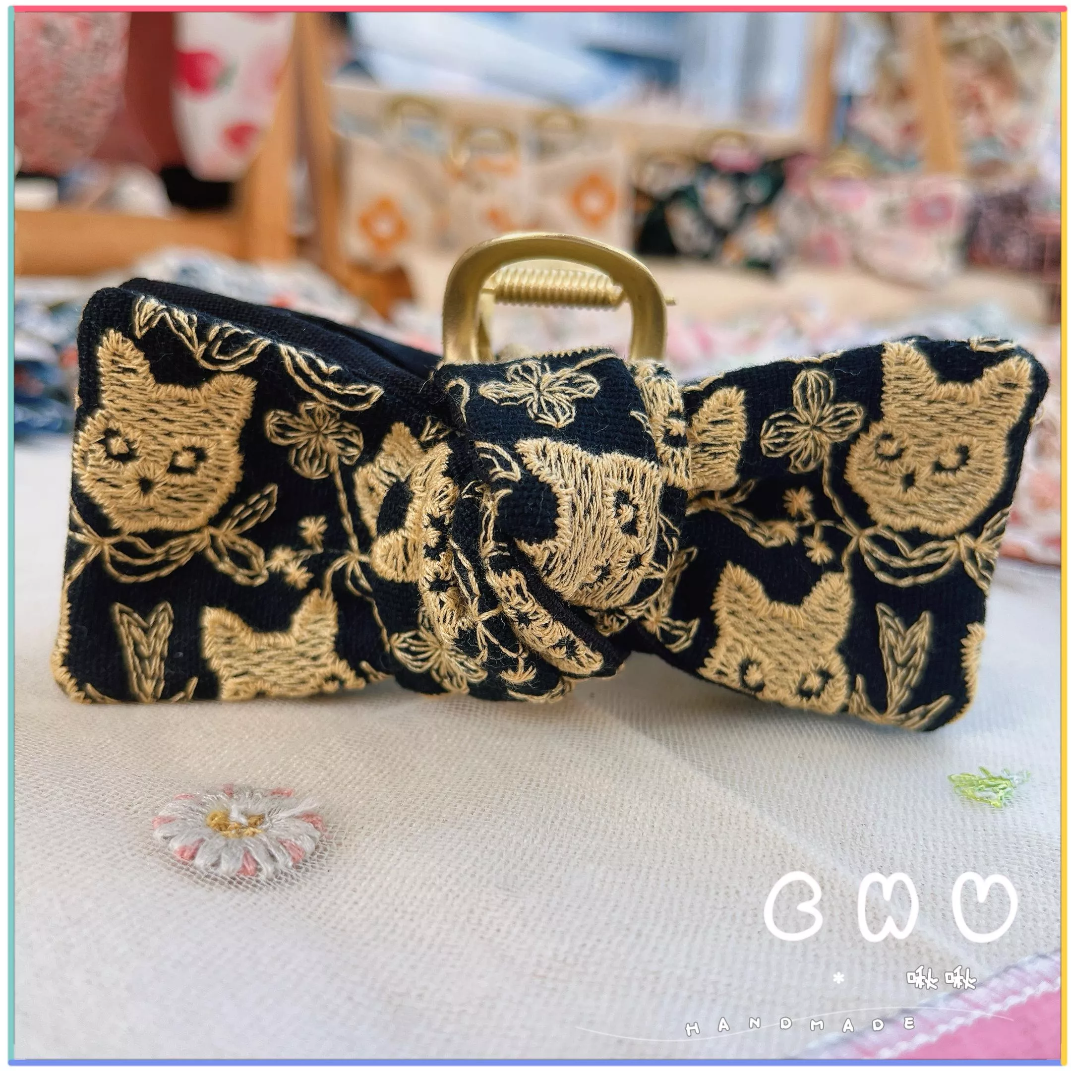 刺繡款｜喵皇👑｜鯊魚夾 (抓夾)