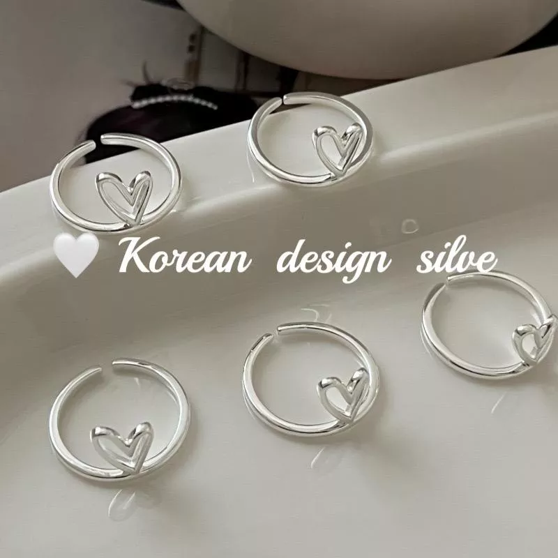 韓國設計-立體鏤空愛心戒指