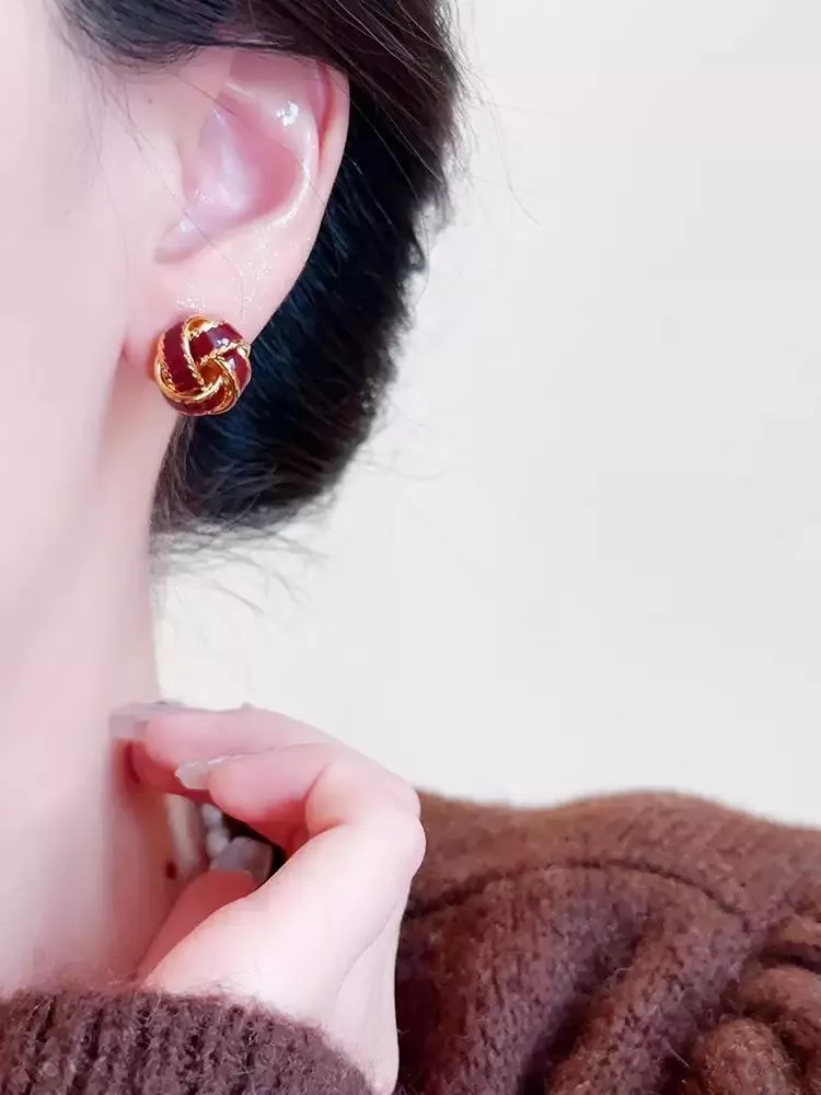 復古紅繡球結耳夾