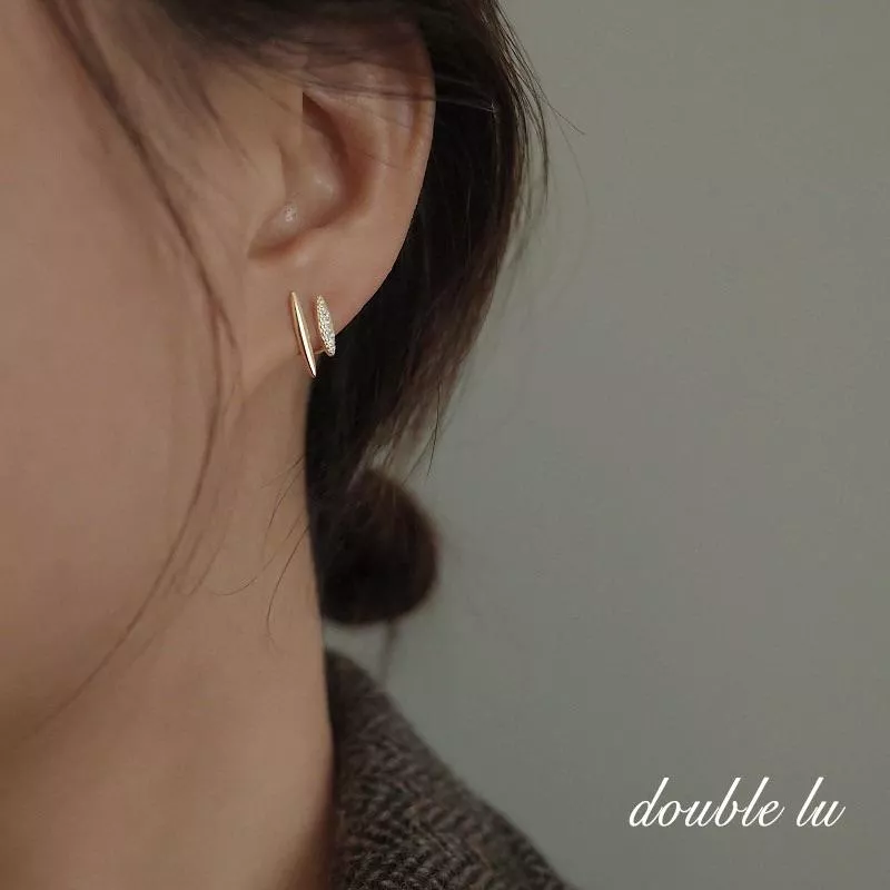 S925純銀造型耳釘