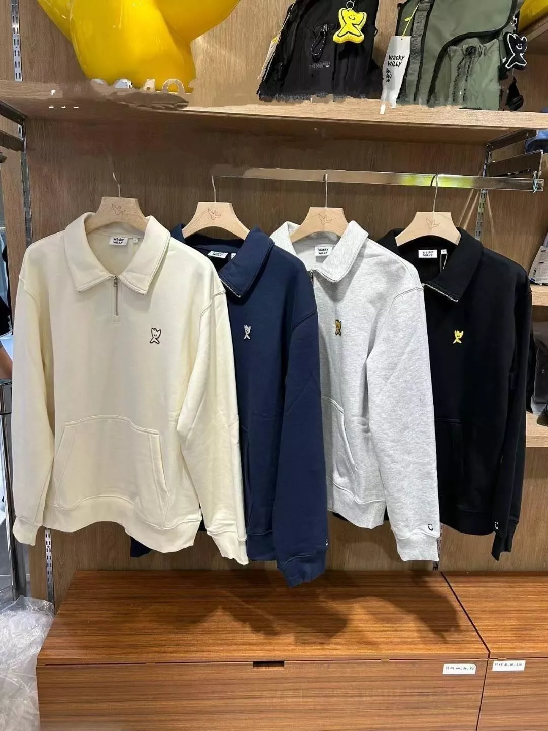 正韓🇰🇷 WACKY WILLY LOGO拉鍊上衣