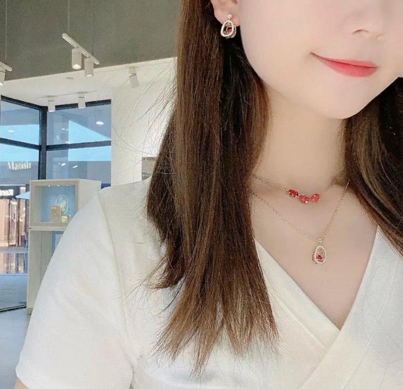 SWAROVSKI 施華洛世奇 Cariti 璀璨耀動紅水晶 紅豆項鏈