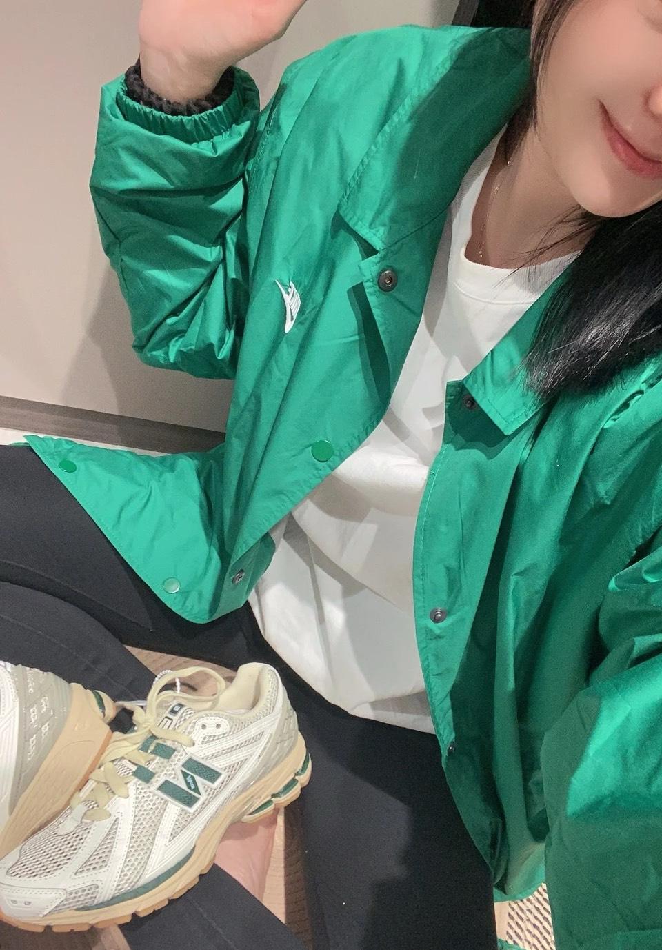 NIKE 經典教練外套｜中性簡約風・超值清倉價