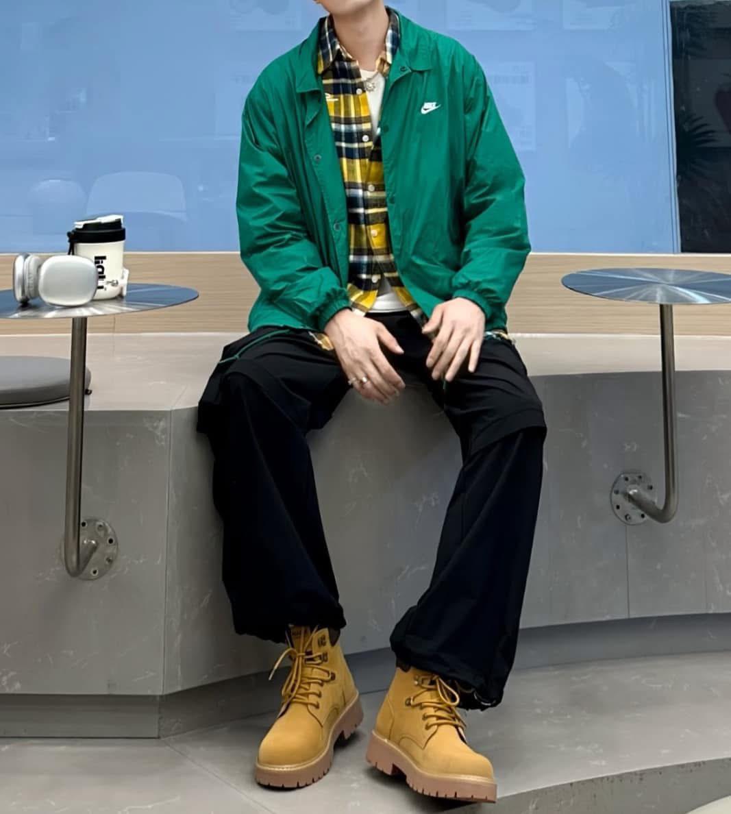 NIKE 經典教練外套｜中性簡約風・超值清倉價