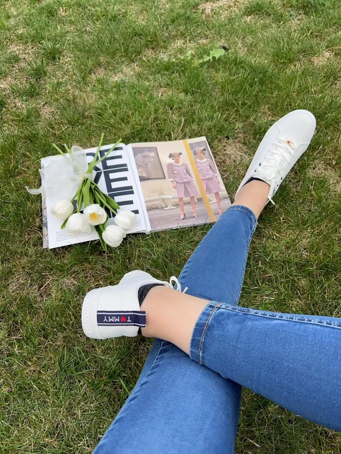 Tommy 小愛心小白鞋