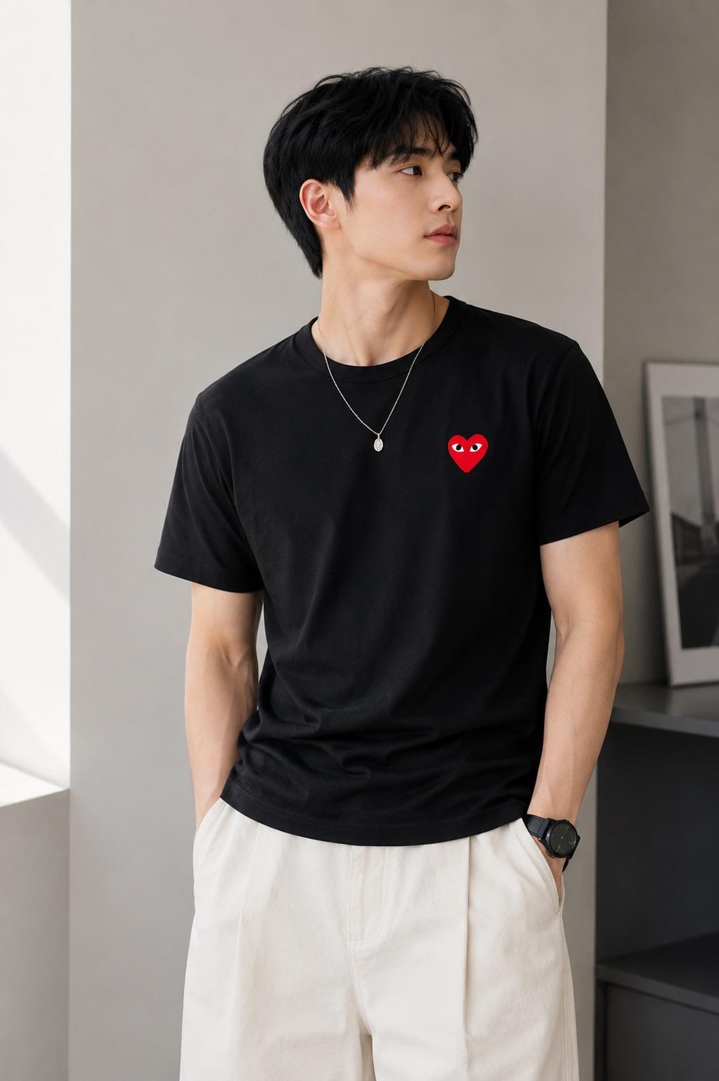 COMME des GARÇONS PLAY 川久保玲🇯🇵 經典小愛心短T