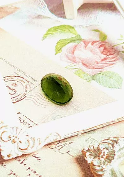 [S035]  [捷克產地直銷 保證真品] 捷克隕石鑽切-橢圓13x10MM 5.85 ct 招財、避邪、好運到