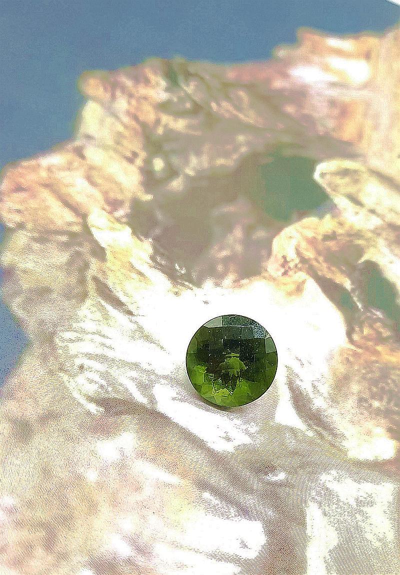 [S038]  [捷克產地直銷 保證真品] 捷克隕石鑽切-圓形13MM 7 ct 招財、避邪、好運到