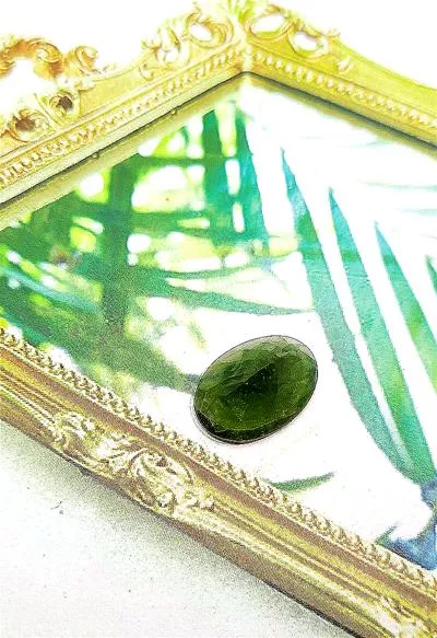 [S039]  [捷克產地直銷 保證真品] 捷克隕石鑽切-橢圓17x12MM 7.95 ct 招財、避邪、好運到