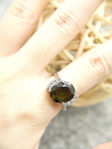 [J039]  [捷克隕石 產地直銷 保證真品] 橢圓鑲鑽10×12mm 捷克隕石戒指