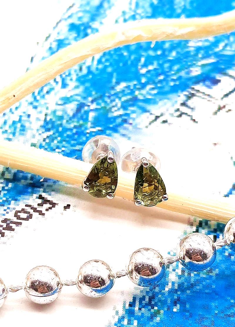 [J085]  [捷克隕石 產地直銷 保證真品] 水滴形4×7mm 捷克隕石耳環