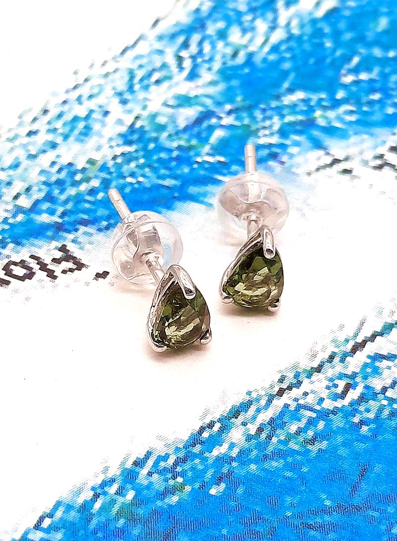 [J085]  [捷克隕石 產地直銷 保證真品] 水滴形4×7mm 捷克隕石耳環