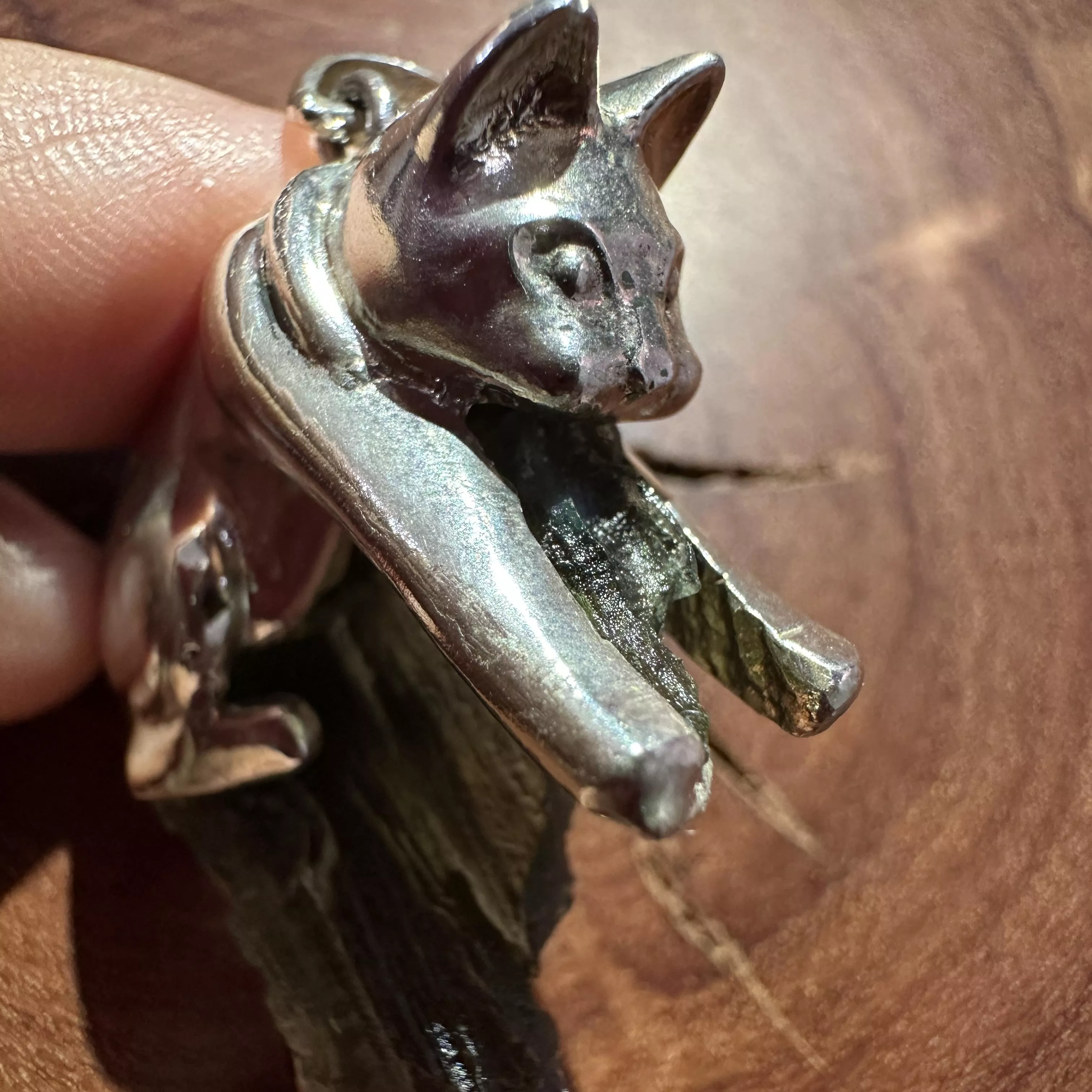 [I299] [捷克隕石 產地直銷] 捷克隕石原礦設計貓貓重銀吊墜 招財 避邪 好運到 100%保證真品