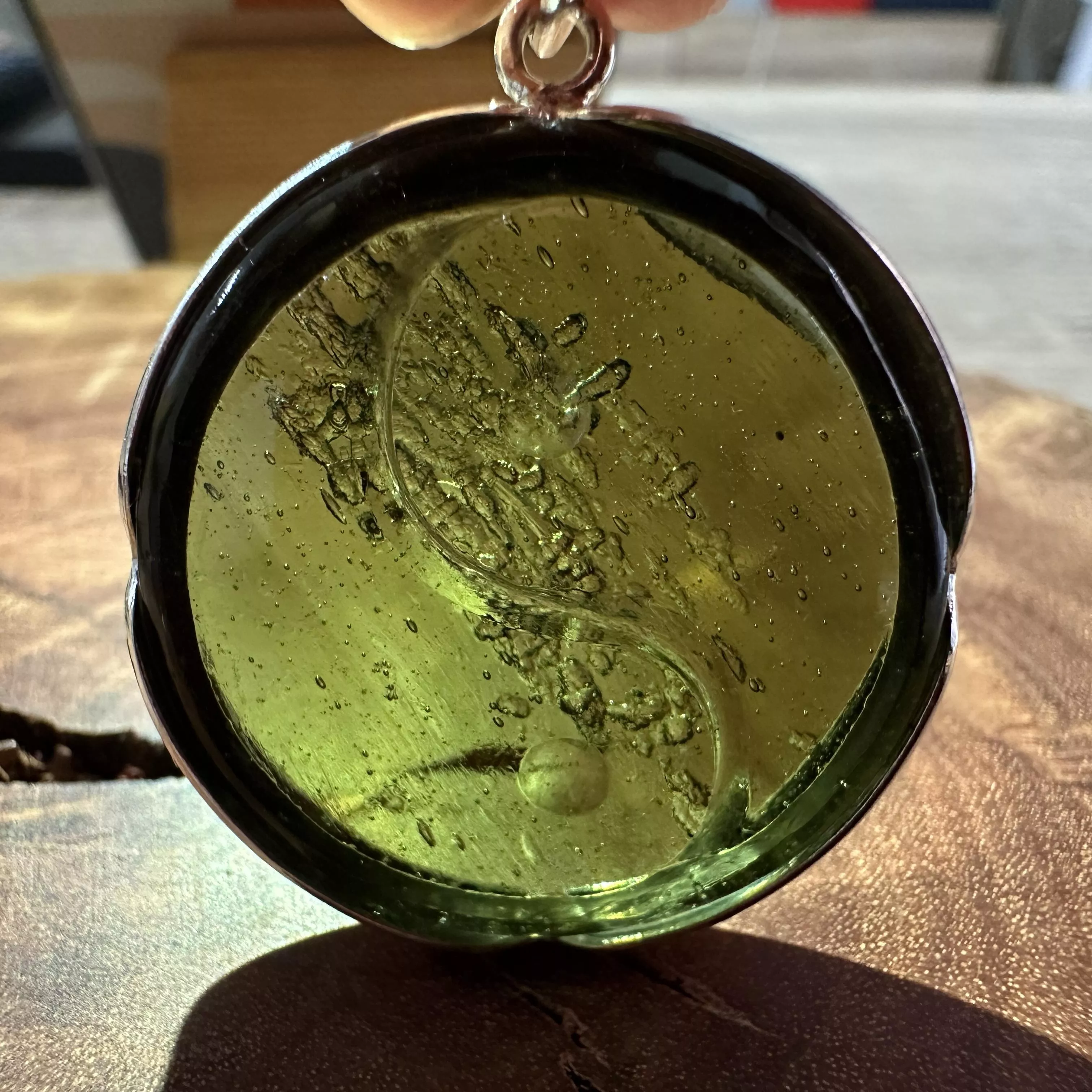 [I301] [捷克隕石 產地直銷] 捷克隕石太極吊墜6.95g 招財 避邪 好運到 100%保證真品