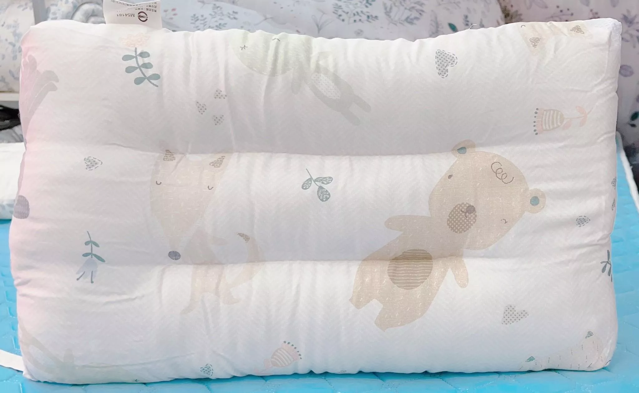 天絲兒童水洗枕(隨機花色)