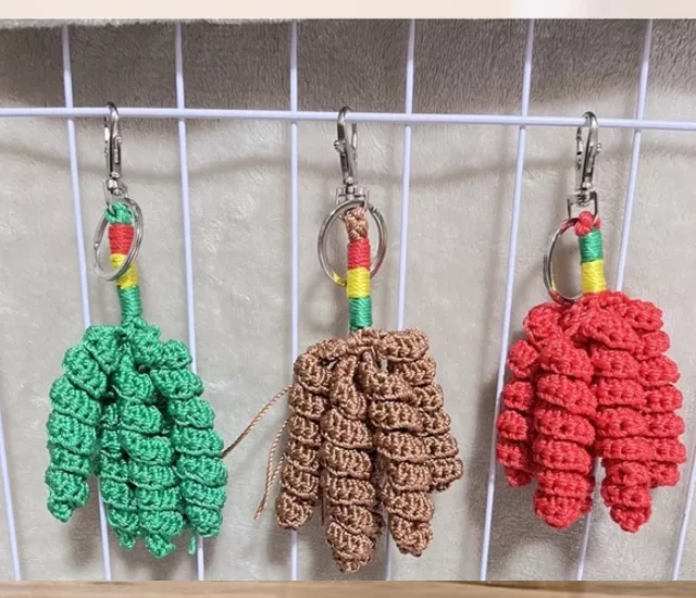 德拉楠 | 泰雅小米編織吊飾