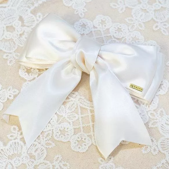 「素面LOGO彈簧髮夾-米白」 茉紡基本款 手作髮夾 手作商品 手作髮飾 #茉紡工作坊