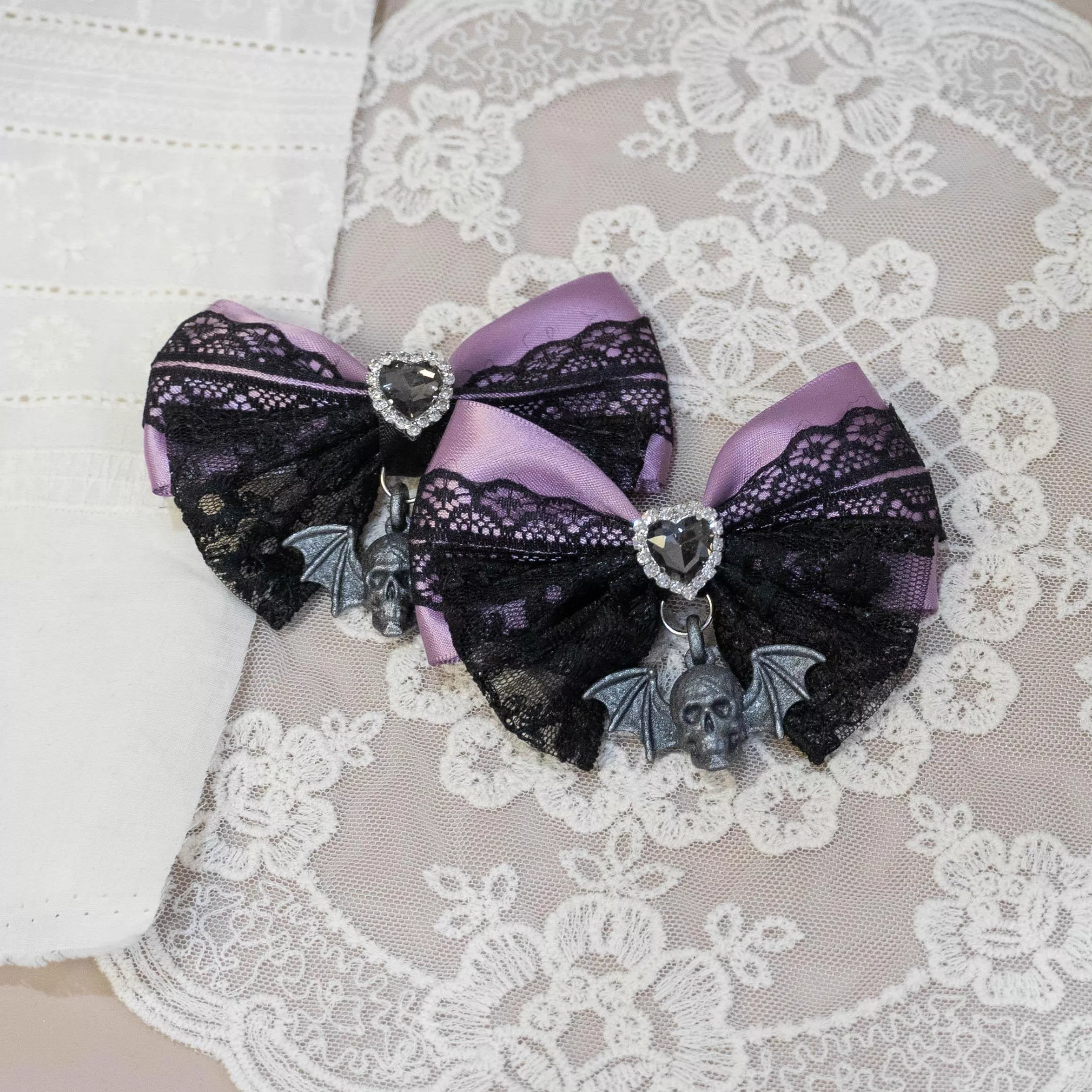 萬聖蝙蝠骷髏 雙蝴蝶結髮夾（紫）｜茉紡 3D 列印飾品 Gothic 系列