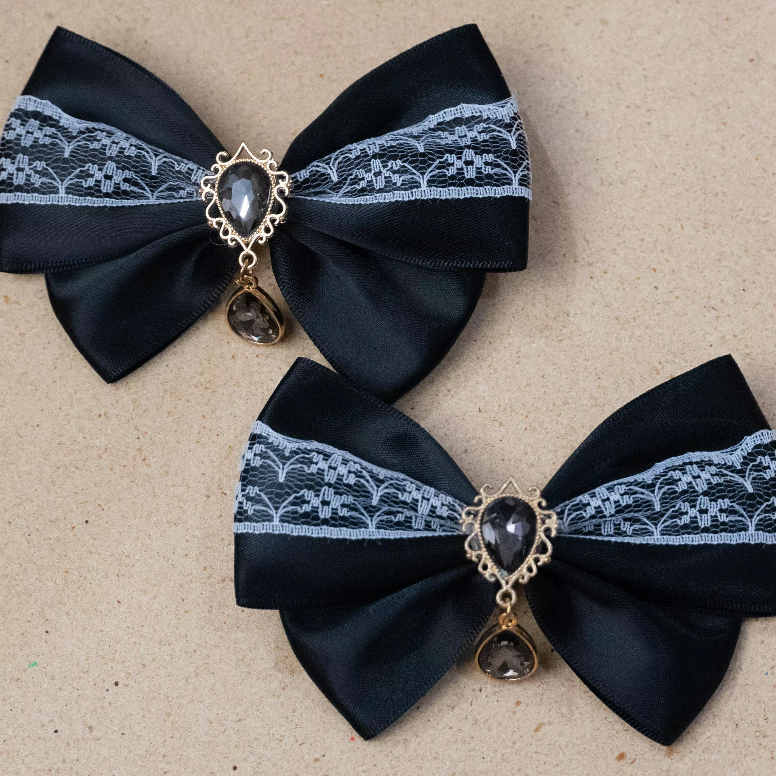 黑蕾之心｜茉紡 手作飾品