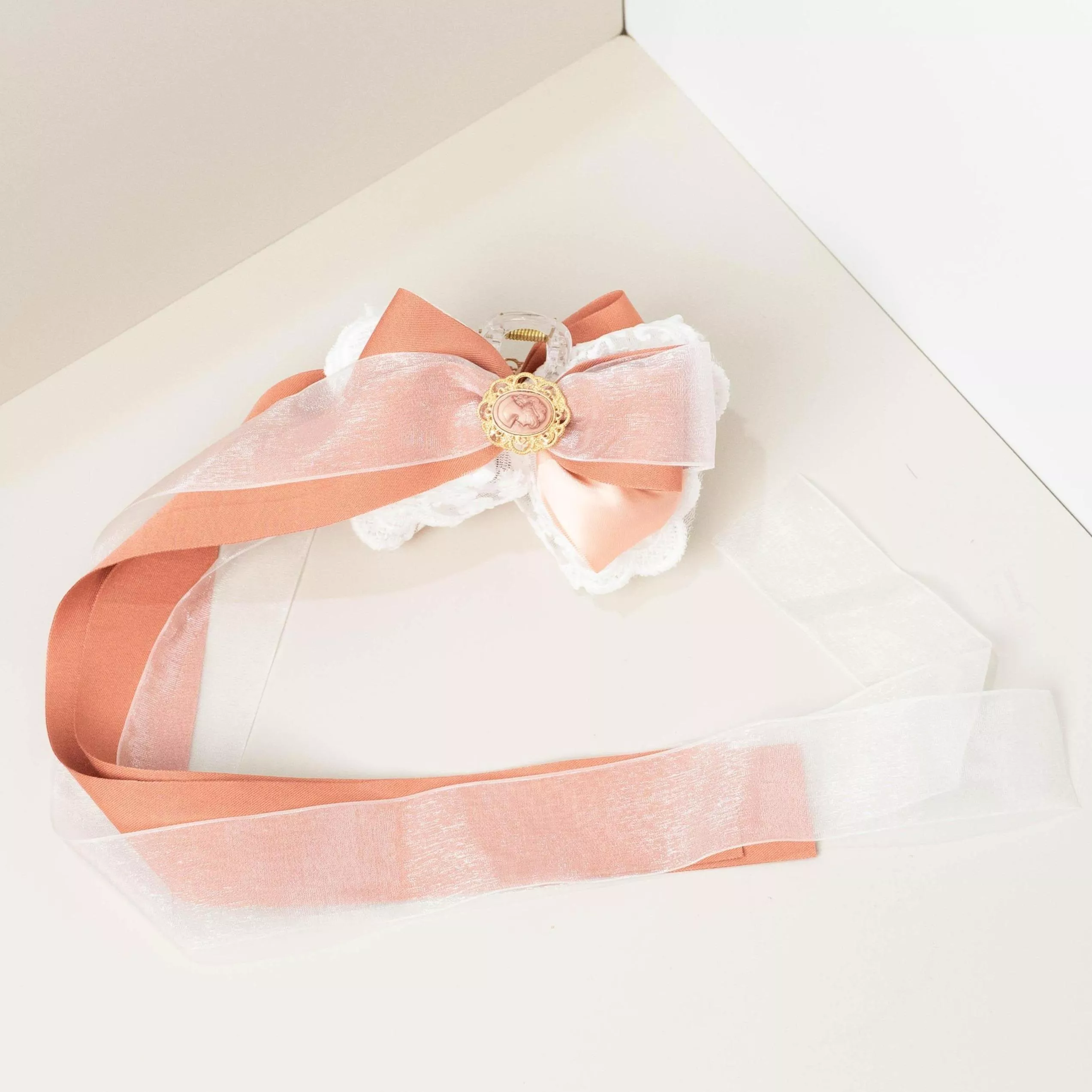 柔杏浮光 ｜茉紡 手作 飄帶鯊魚夾