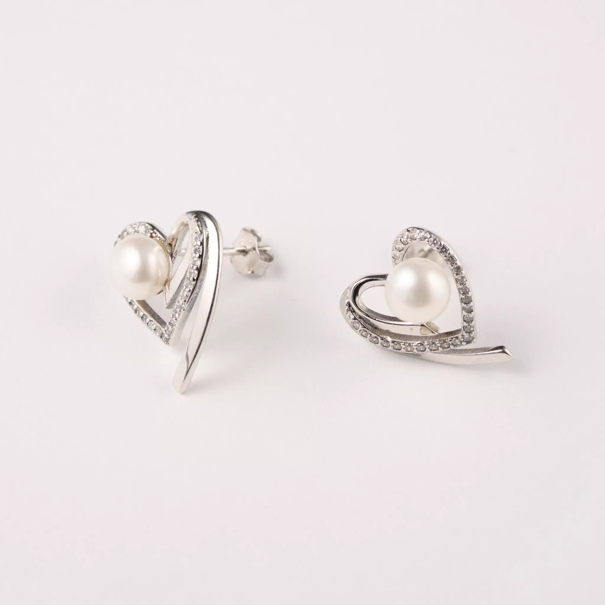 心戀微光 天然淡水珍珠耳環