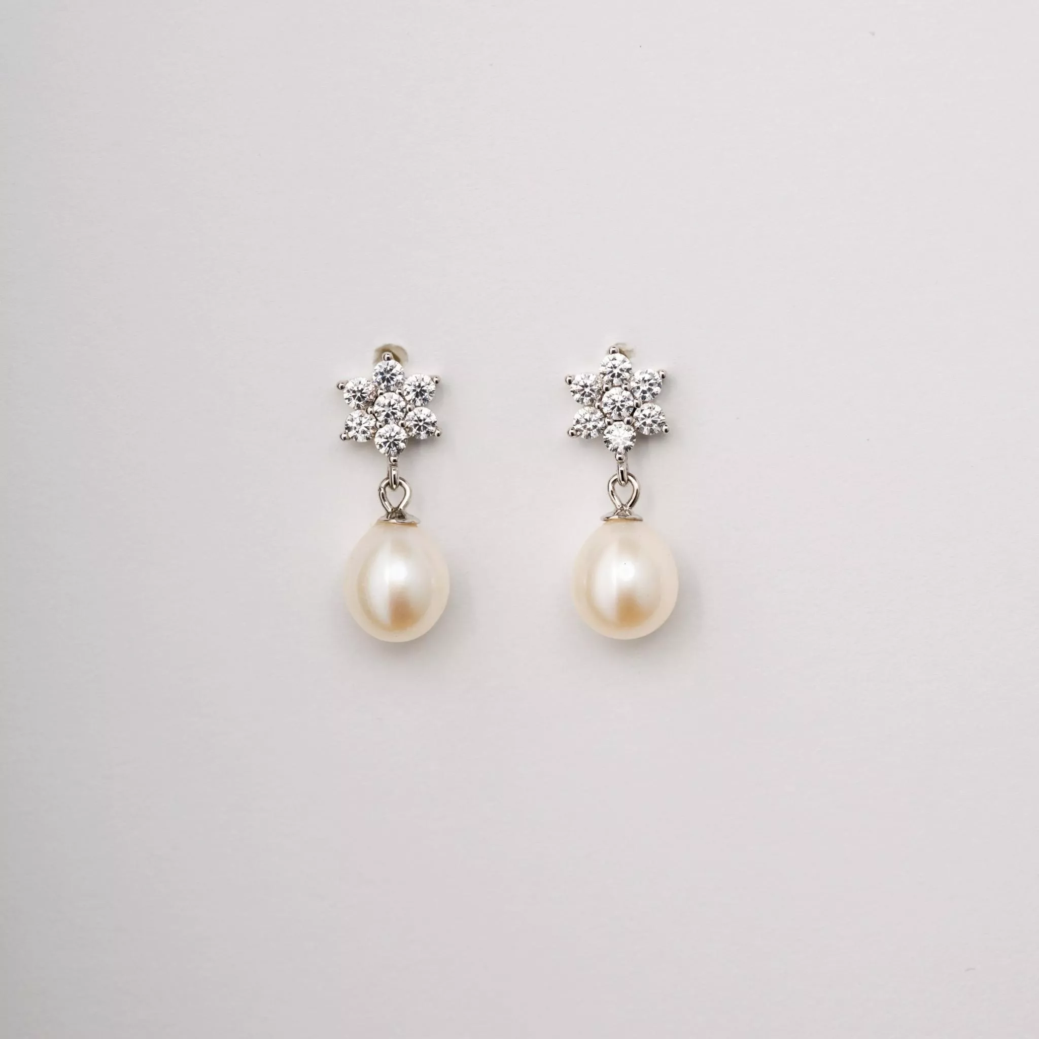 初雪之花 天然淡水珍珠耳環