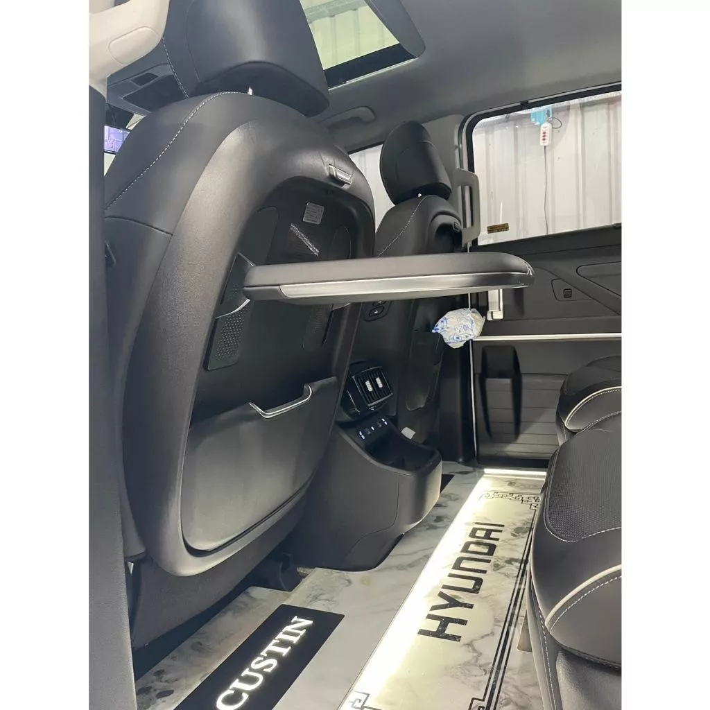 現代 Hyundai CUSTIN 小C 高質感 椅背 折疊 餐桌  商務多功能