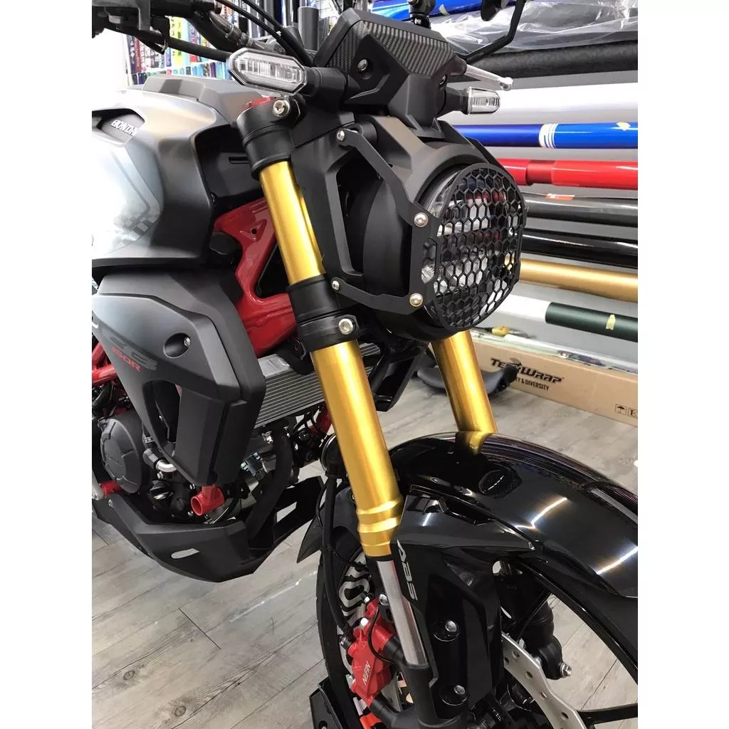 【可樂彩貼】HONDA CB150R / 原廠避震 / 改色膜膜 / 金筷子