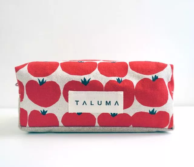 日本棉麻番茄圖案化妝包