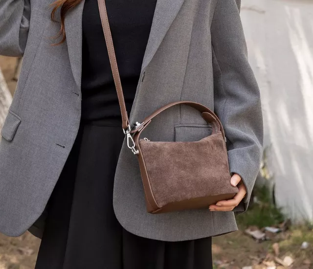 反絨麂皮迷你水餃包-咖啡色