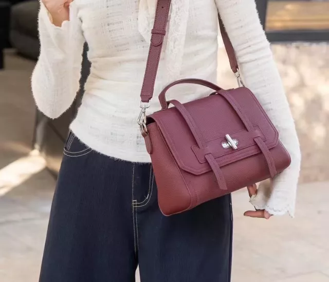 率性銀扣郵差包-紅色