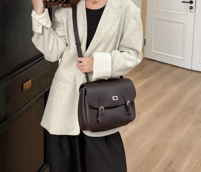 銀扣造型水餃包-咖啡色