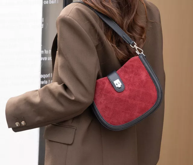 磨砂牛皮菱格半圓包-紅色