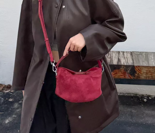 反絨麂皮水餃包-紅色