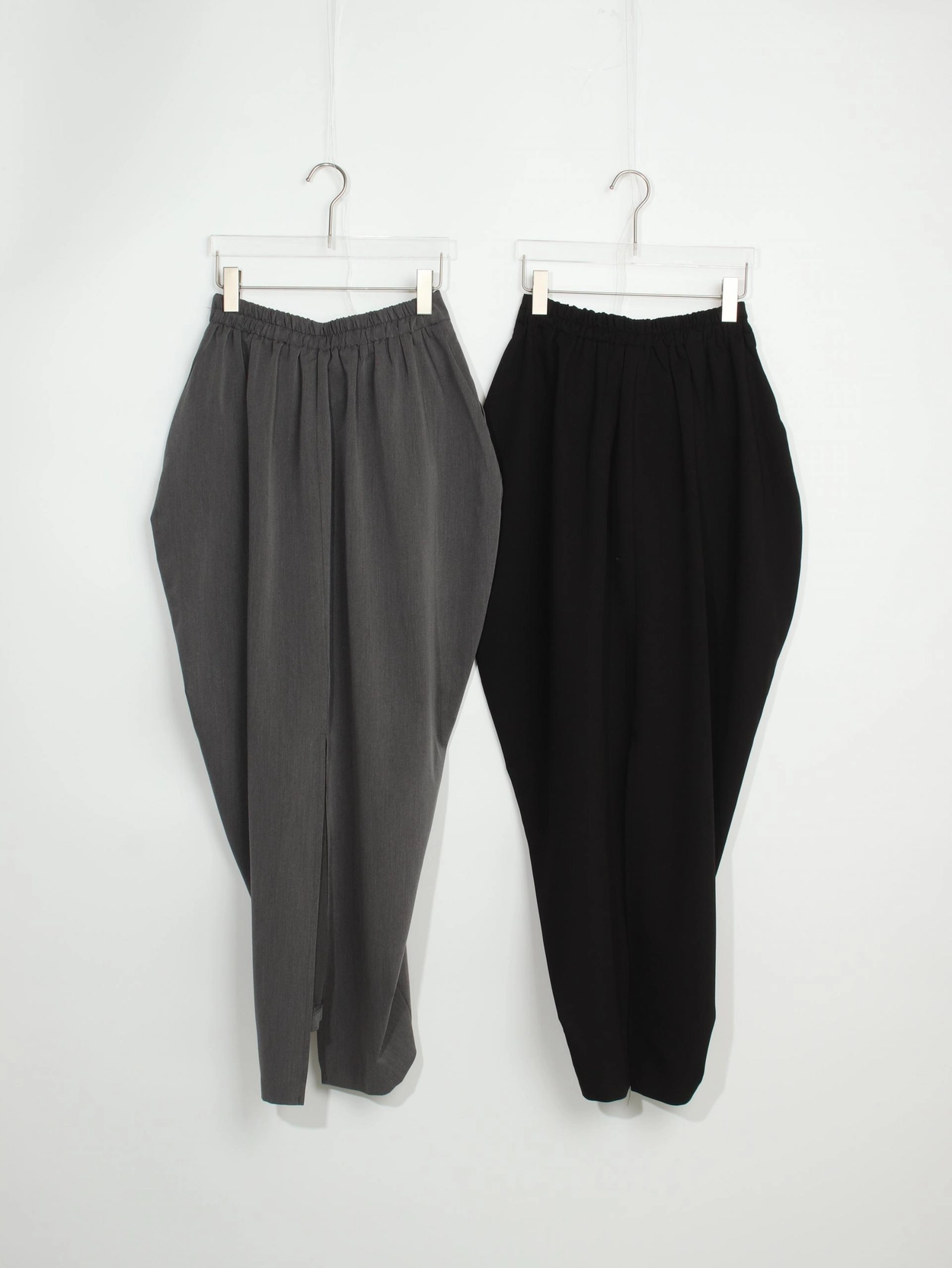 pleated skirt
