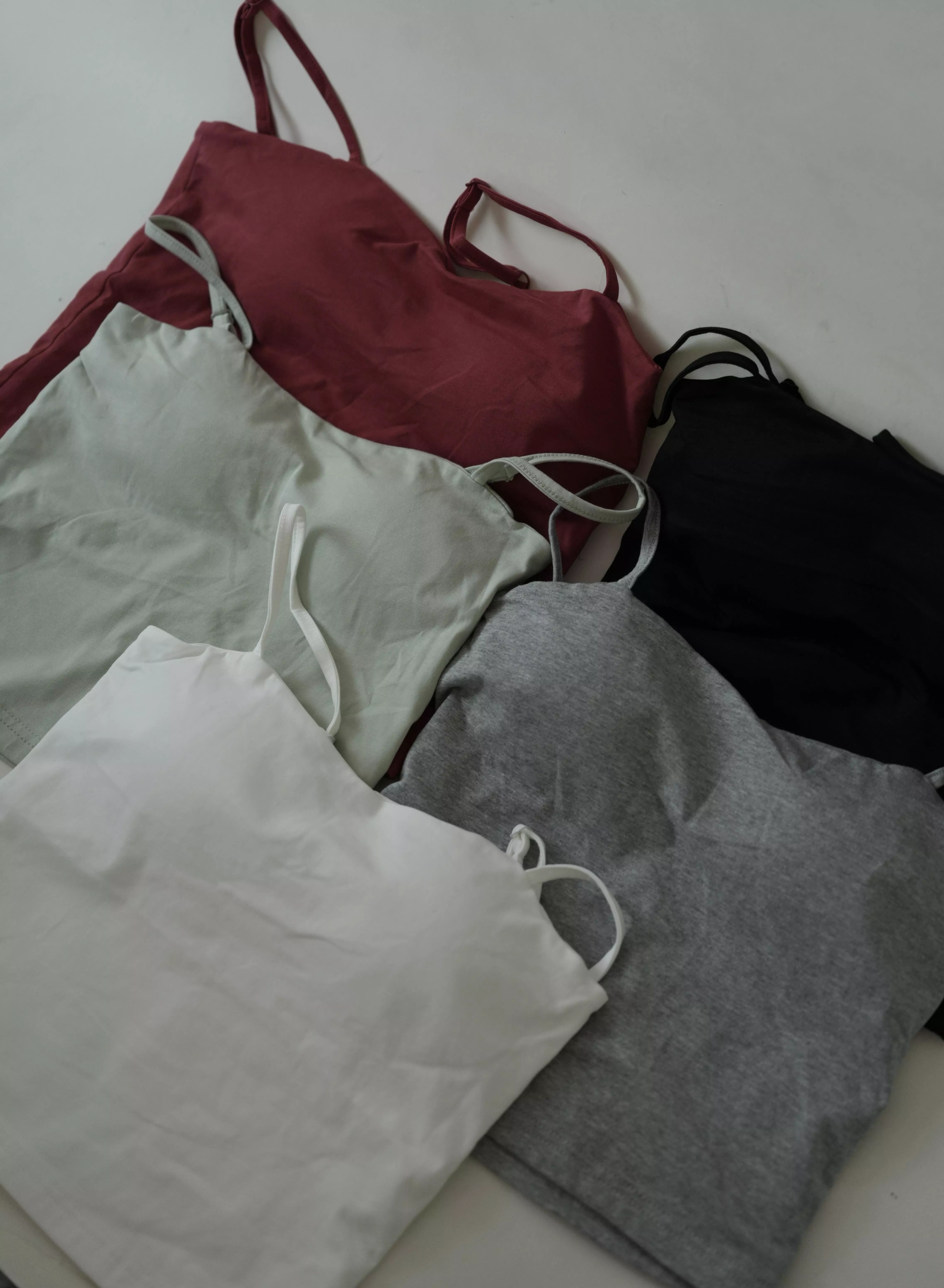 細肩可調罩杯背心