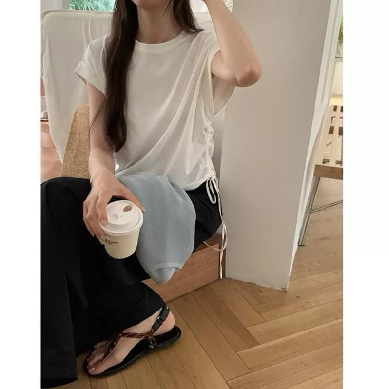 現貨 BeigeClothig✤｜推薦 捲邊小飛袖側綁帶設計上衣