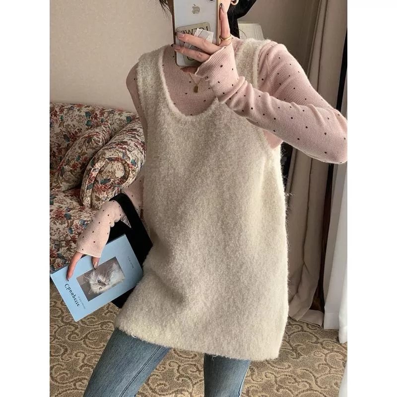BeigeClothig✤｜𝐅𝐞𝐛.05 疊穿羊毛圈圈針織背心