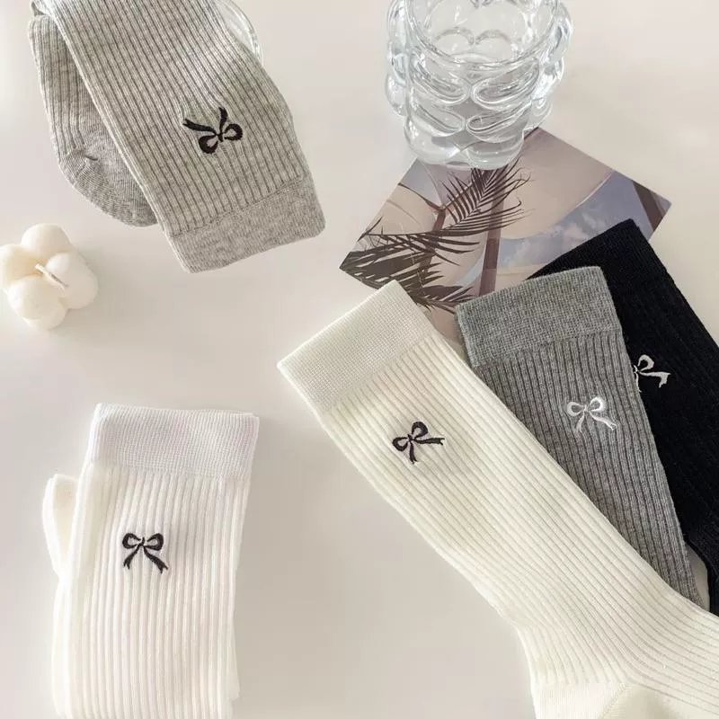 BeigeClothig✤｜刺繡蝴蝶結薄款中筒襪 小腿襪