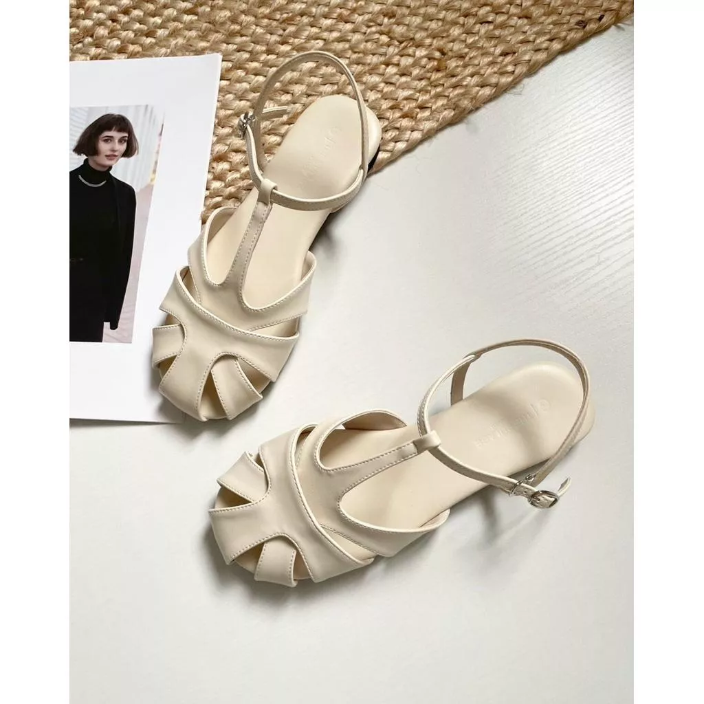 BeigeClothig✤｜𝐉𝐮𝐧.11 𝗔𝗰𝗰𝗲𝘀𝘀𝗼𝗿𝗶𝗲𝘀 超好搭配仙女風包趾平底涼鞋