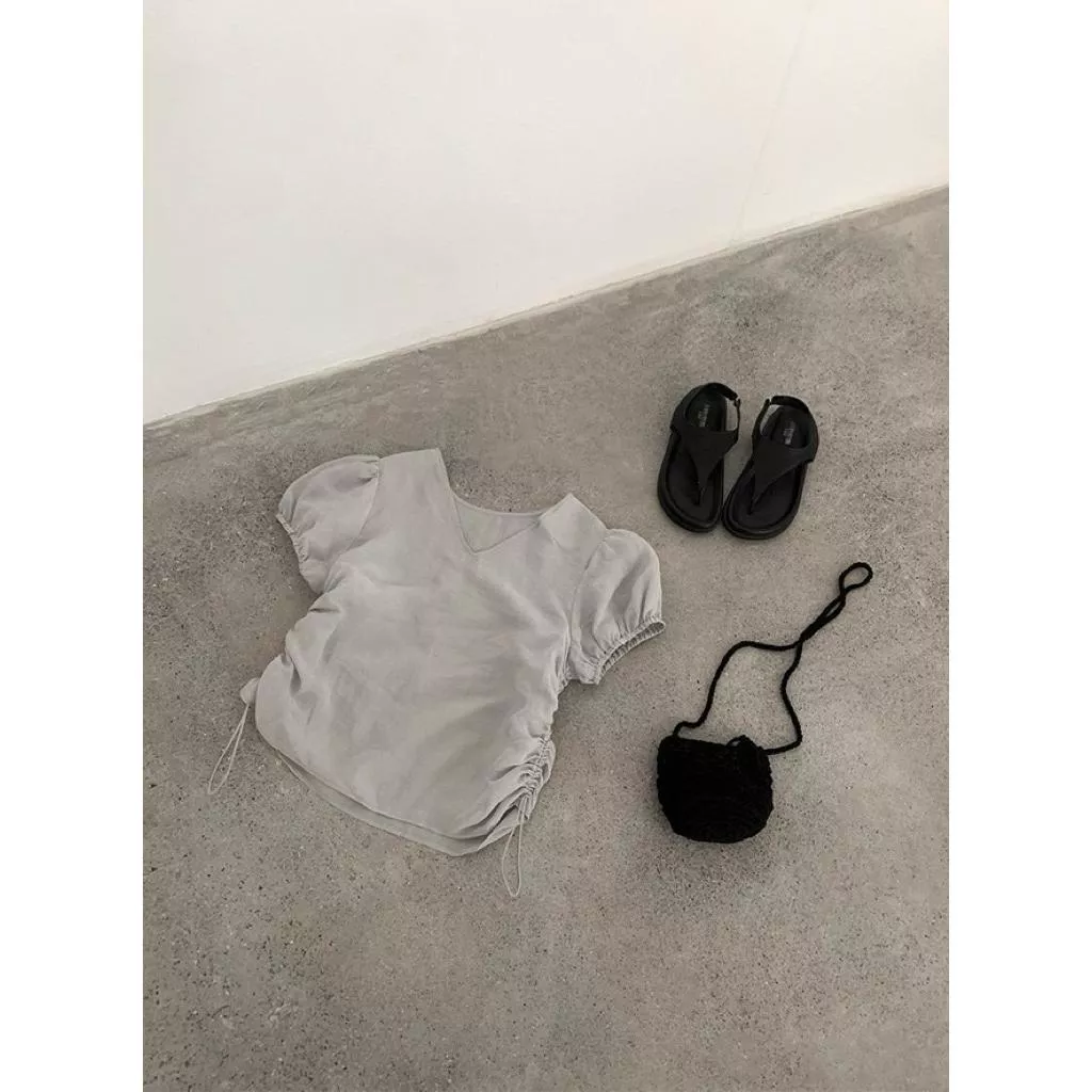 BeigeClothig✤｜𝐉𝐮𝐥𝐲.11 自留推薦！輕柔薄透顯瘦泡泡袖上衣