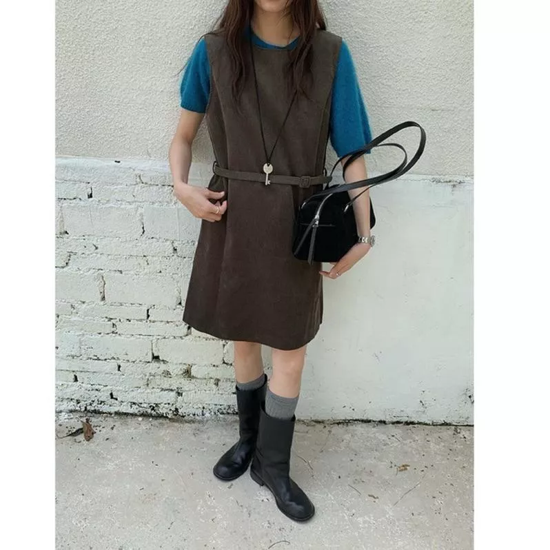 BeigeClothig✤｜𝐒𝐞𝐩.05 自留推薦！簡約設計感燈芯絨背心連身裙（配腰帶）